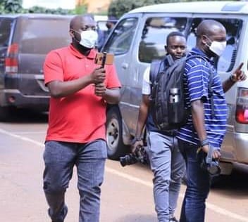 Journalists Walk Out On Security Officers Journalits